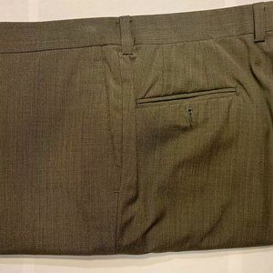 Barneys Olive Dress Pants (36x30)